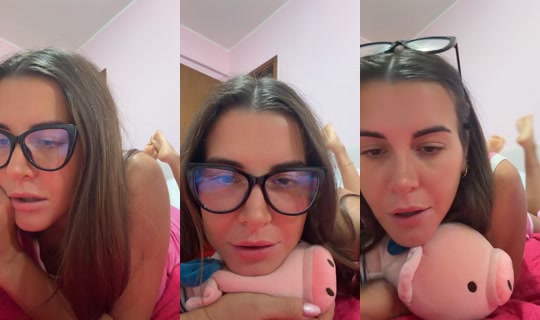 greta_g25 TikTok Live — Oct 7, 2026, 10:41 PM