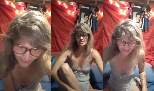 hardlysweet TikTok Live — Sep 15, 2026, 10:56 AM