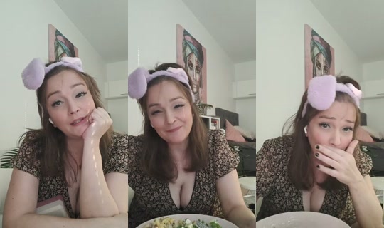 helenavampire7 TikTok Live — Oct 4, 2026, 2:00 PM