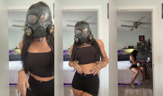 hell_bunnii TikTok Live — Sep 22, 2026, 8:39 PM
