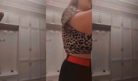 hellooo_924 TikTok Live — Aug 27, 2026, 4:21 PM