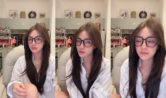 hestia8271 TikTok Live — Oct 5, 2026, 8:55 AM