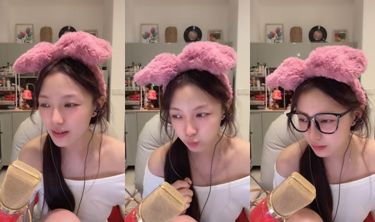 hestia8271 TikTok Live — Oct 8, 2026, 11:09 AM