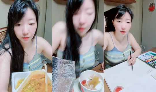 hey_syeon TikTok Live — Oct 3, 2026, 5:06 PM