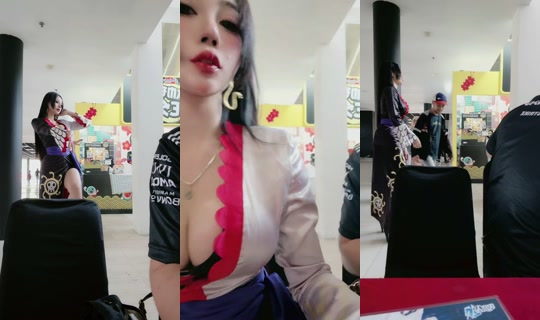 hiniitaa TikTok Live — Aug 29, 2026, 7:37 AM