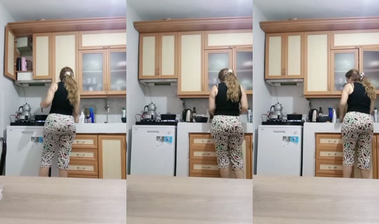 hiraakaya8 TikTok Live — Aug 25, 2026, 9:06 AM