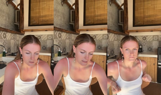 holl_005 TikTok Live — Oct 3, 2026, 7:04 AM