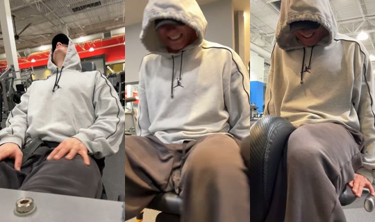 iambarkk TikTok Live — Oct 3, 2026, 1:46 AM