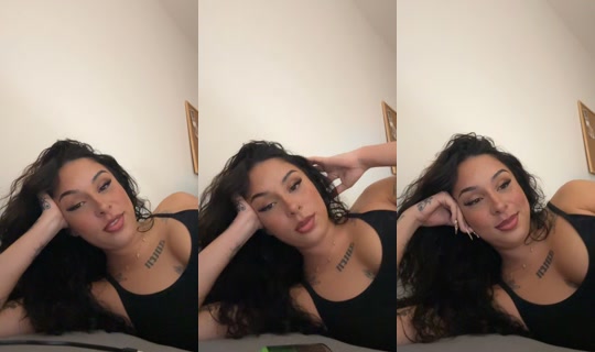 iiiam.z2 TikTok Live — Oct 2, 2026, 4:32 PM