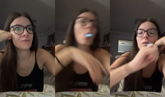 iissaaa_bl TikTok Live — Oct 2, 2026, 5:40 PM