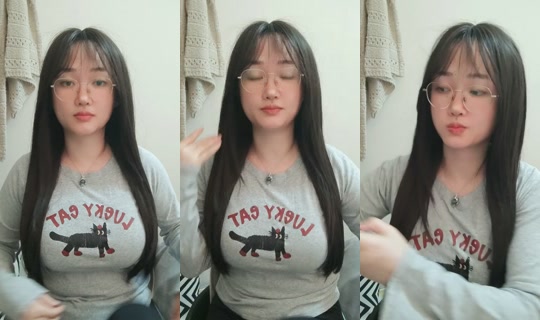 ilikeblue0.0 TikTok Live — Oct 1, 2026, 8:28 AM
