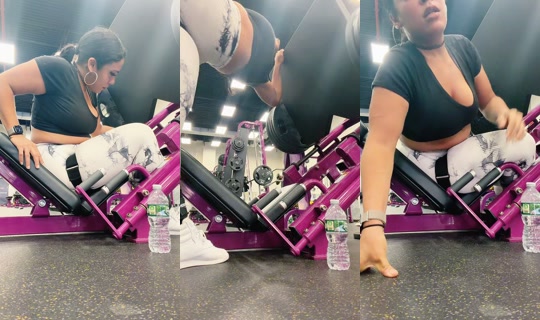 ilovechristinafox TikTok Live — Sep 10, 2026, 1:25 PM