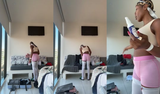 iloveukaymoss TikTok Live — Oct 2, 2026, 11:25 PM