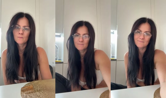 irynkakiral TikTok Live — Oct 4, 2026, 12:08 PM