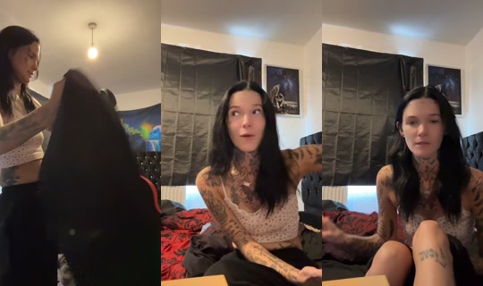 j.moon98backup TikTok Live — Oct 2, 2026, 1:11 PM