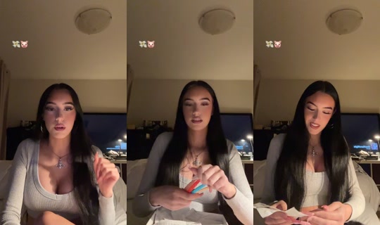 jadeskoupas TikTok Live — Aug 31, 2026, 5:45 AM