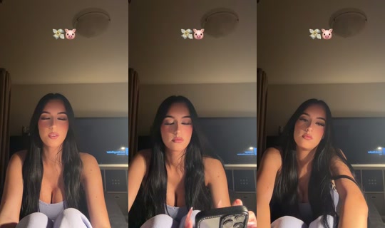 jadeskoupas TikTok Live — Sep 30, 2026, 12:26 PM