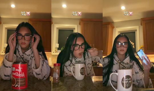 jadeskoupas TikTok Live — Oct 3, 2026, 11:09 AM