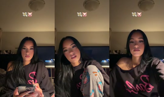 jadeskoupas TikTok Live — Oct 4, 2026, 12:55 PM