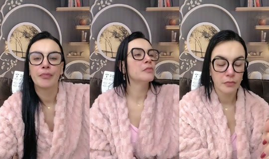janainajulia81 TikTok Live — Aug 26, 2026, 2:04 AM
