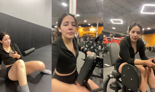 jaquislays TikTok Live — Aug 22, 2026, 10:01 PM
