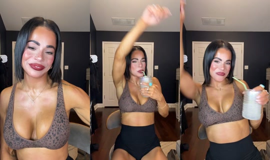 jessicastraface25 TikTok Live — Oct 2, 2026, 12:42 AM