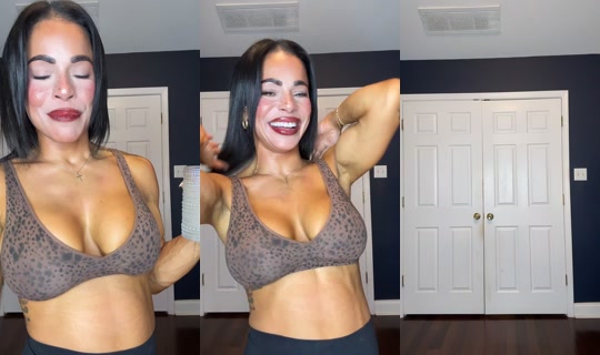 jessicastraface25 TikTok Live — Oct 2, 2026, 1:54 AM