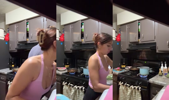 jesssvaz TikTok Live — Oct 6, 2026, 12:43 AM