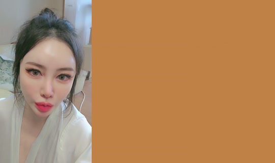 jiwoo_kkk TikTok Live — Aug 28, 2026, 11:27 PM