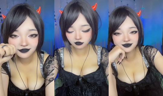 josie88667 TikTok Live — Oct 2, 2026, 12:23 PM