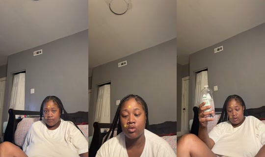 juicycatbre TikTok Live — Oct 5, 2026, 1:54 AM