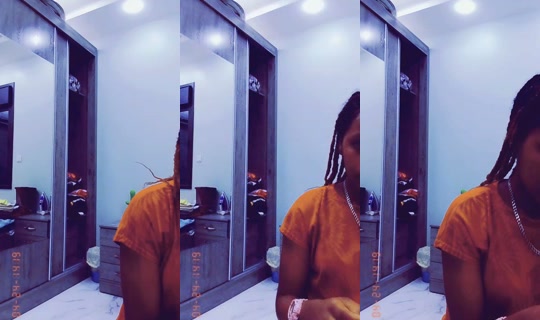 juleajole TikTok Live — Aug 28, 2026, 9:40 PM