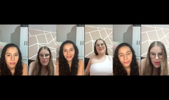 juliablossoms_ TikTok Live — Aug 21, 2026, 4:31 AM