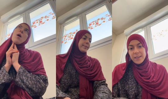 juliajadoo TikTok Live — Oct 4, 2026, 12:52 PM