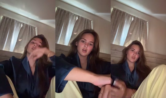 juliannasabonis TikTok Live — Aug 23, 2026, 7:45 PM