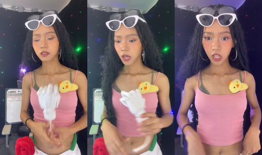 julieblahblah TikTok Live — Aug 23, 2026, 8:58 AM