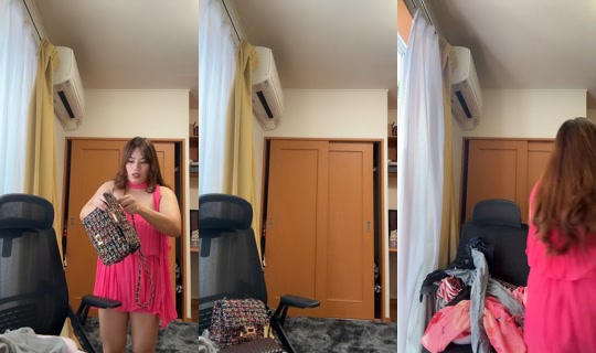 julieinosaka TikTok Live — Oct 2, 2026, 1:29 AM