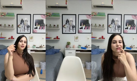 juliiaaoff TikTok Live — Aug 24, 2026, 4:30 AM