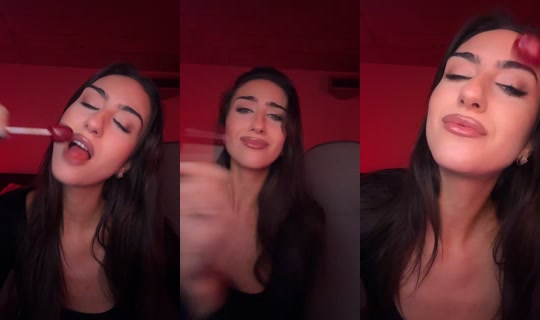 julivellaaa TikTok Live — Oct 3, 2026, 1:55 AM