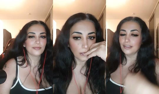 karakizsiirdunyasi TikTok Live — Sep 2, 2026, 8:00 AM