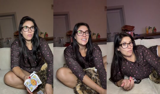 karmasplaylist42 TikTok Live — Oct 9, 2026, 2:28 AM