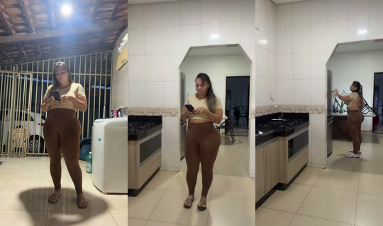 kemilygoncalves3 TikTok Live — Oct 3, 2026, 8:45 AM