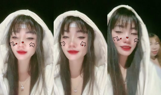khely696 TikTok Live — Oct 9, 2026, 6:22 PM