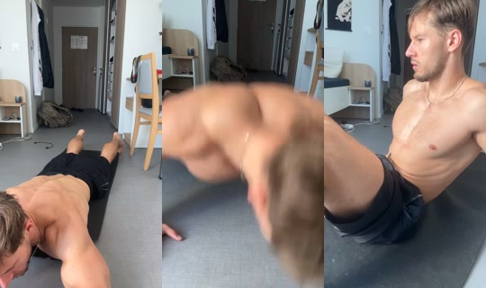 konsstrong TikTok Live — Oct 3, 2026, 8:36 AM