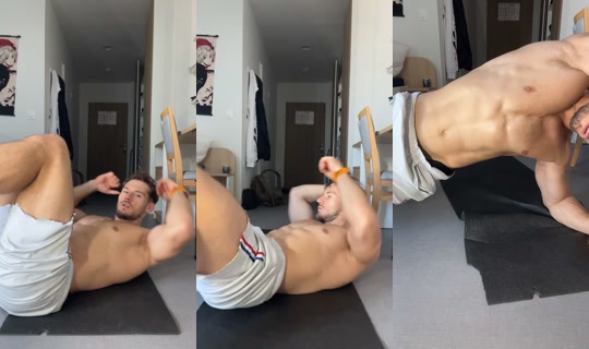 konsstrong TikTok Live — Oct 4, 2026, 12:15 PM