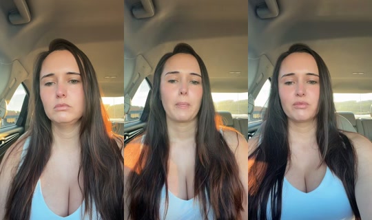 krystlefelder TikTok Live — Oct 2, 2026, 11:49 AM