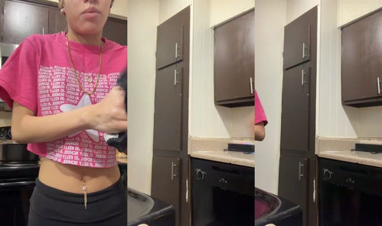 kya_makae1 TikTok Live — Oct 2, 2026, 4:02 AM