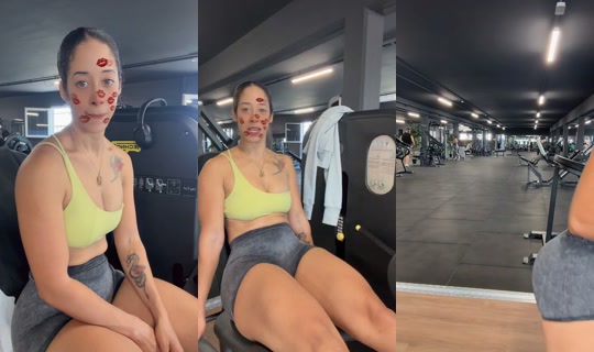 laferminmabel TikTok Live — Oct 1, 2026, 8:39 AM