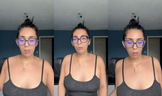 lafolleefollee05 TikTok Live — Oct 2, 2026, 12:11 PM