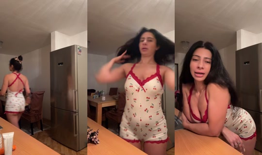 lalunax01 TikTok Live — Oct 2, 2026, 4:34 AM